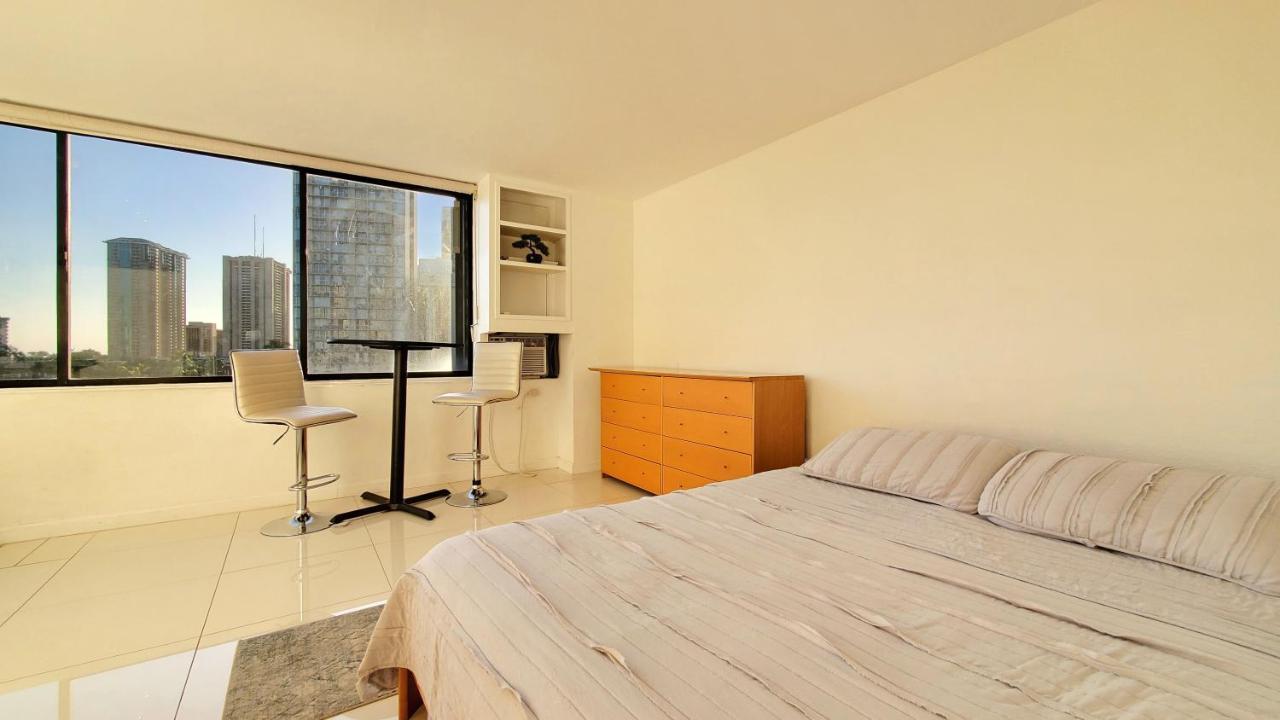 Waikiki Beach Cozy Studio No Resort Fee โฮโนลูลู ภายนอก รูปภาพ